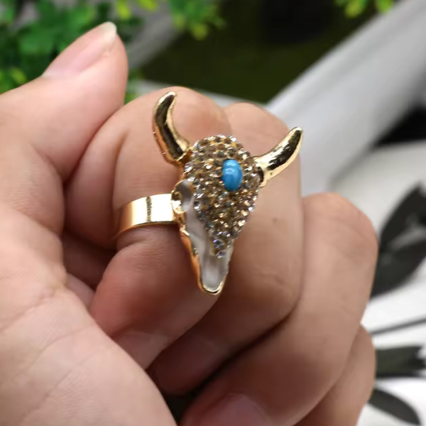 ANILLO TORO CHAPADO EN ORO 18 KILATES CON CRISTALES Y TURQUESA