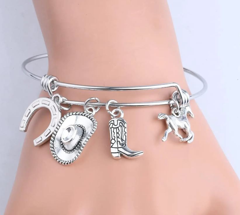 PULSERA ACERO VAQUERA CON CHARMS BOTA, SOMBRERO, HERRADURA
