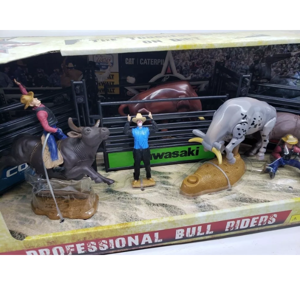 JUGUETE PBR RODEO CON JINETES Y TORO QUE REPARA ESCALA 1:43