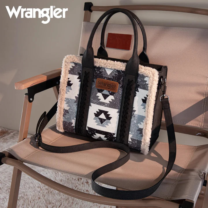 BOLSO WRANGLER TOTE BAG AZTECA NEGRA CON SHERPA BLANCA WG166G-8120BK