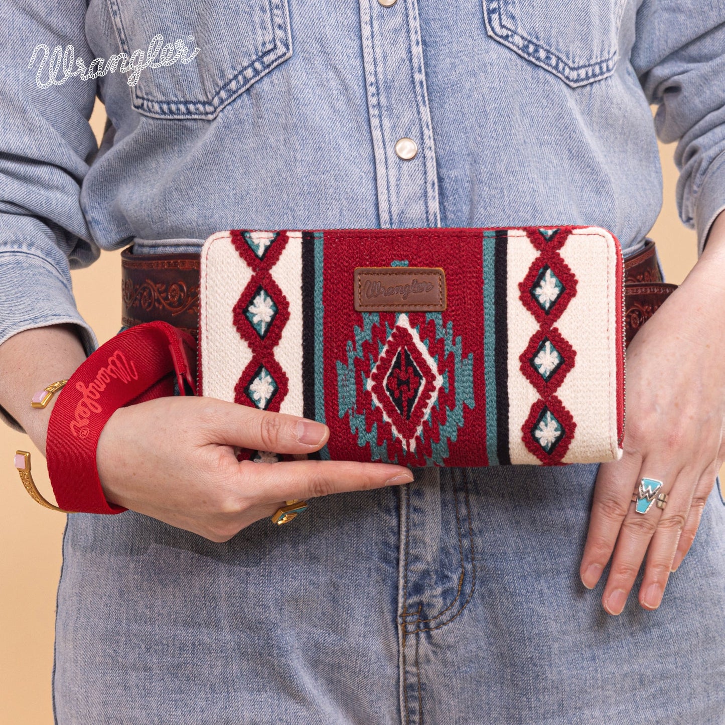 Cartera Wrangler Telar Azteca Borgoña WG174-W0062BDY
