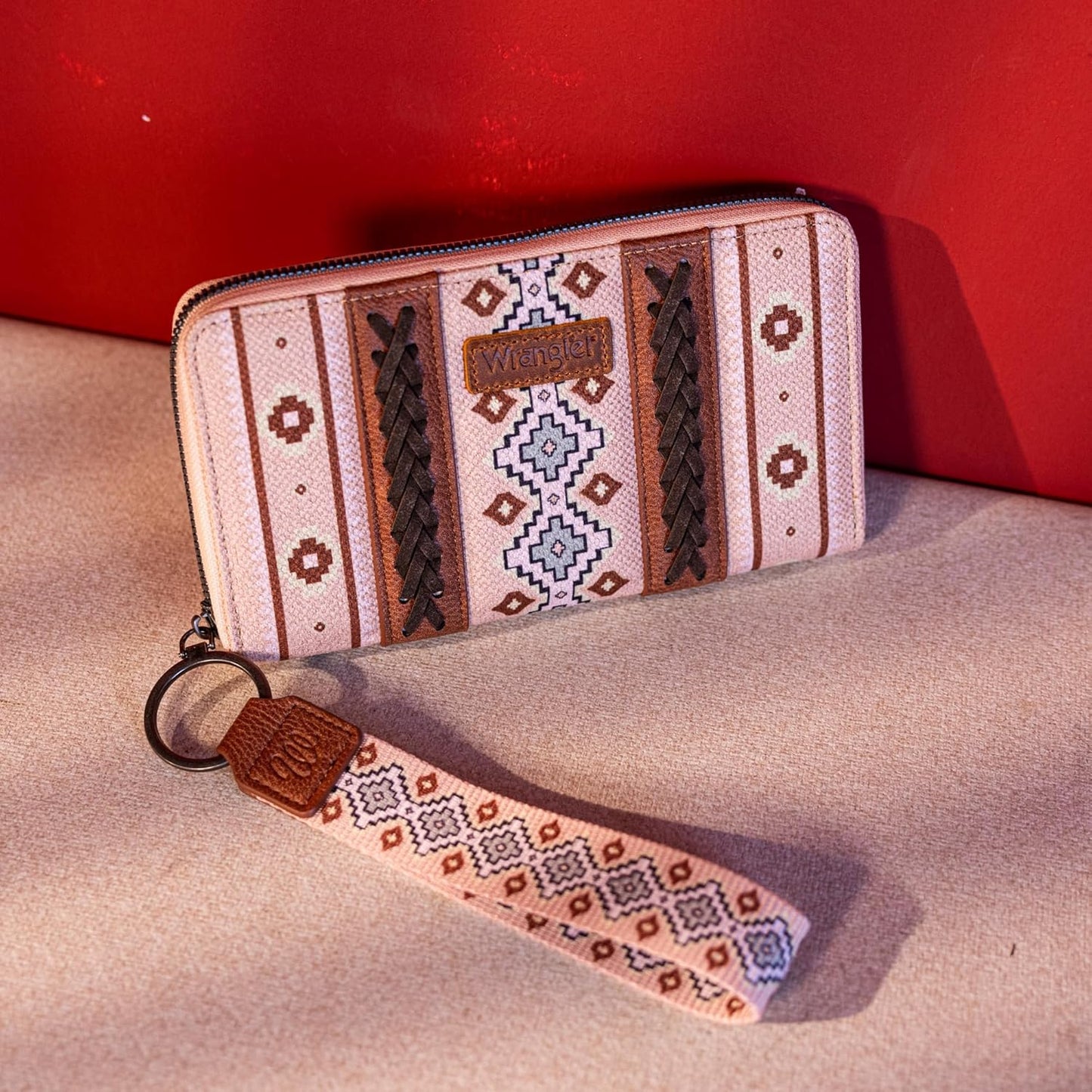 Cartera Wrangler Con Asa Rosa Claro WG2203-W006PK