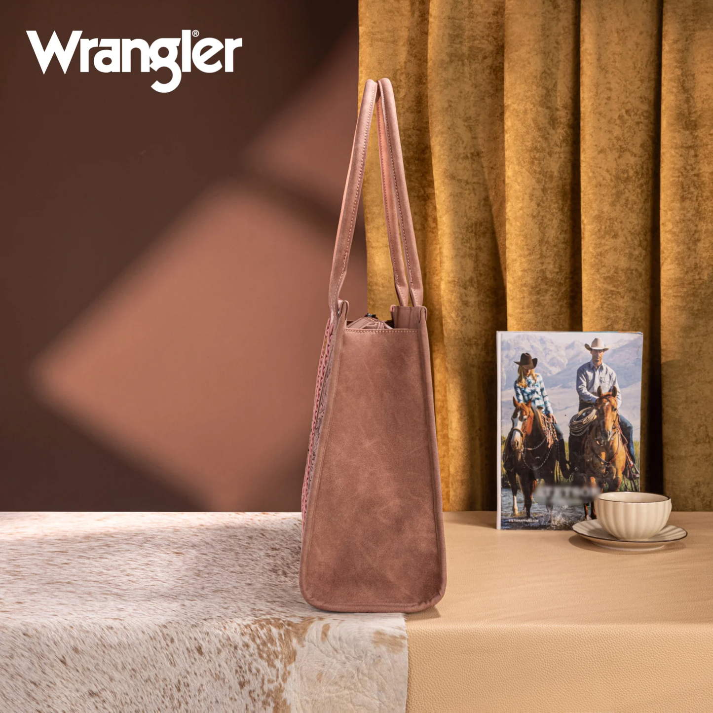 BOLSO WRANGLER GRANDE CINCELADA ROSA WG226G-8119PK