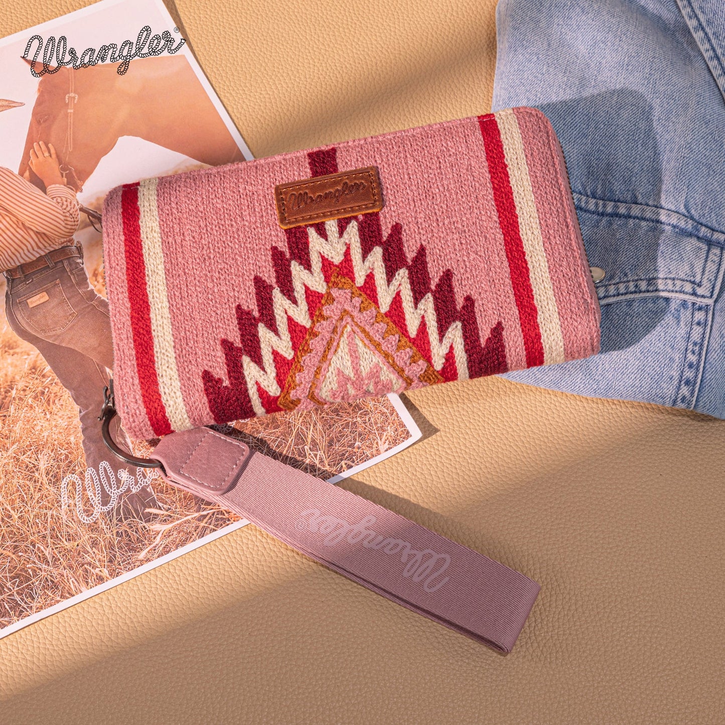 Cartera Wrangler Telar Azteca Rosa WG174-W0062HPK